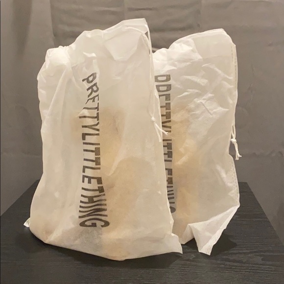 PrettyLittleThing 4.5in nude block heels size 6. - Picture 4 of 4